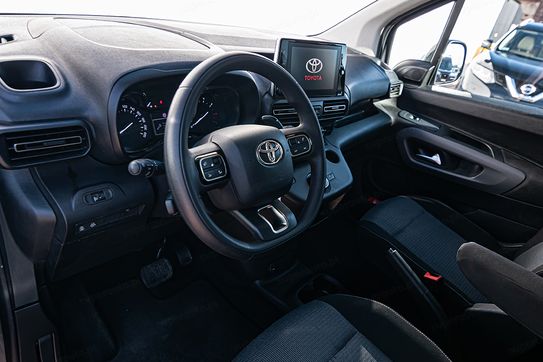 Toyota Proace City Verso Long L2H1 7os AT