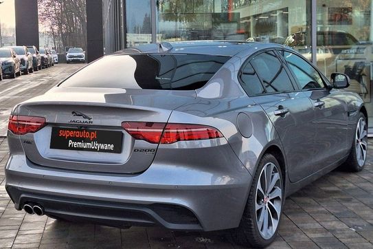 Jaguar XE D200 AWD SE