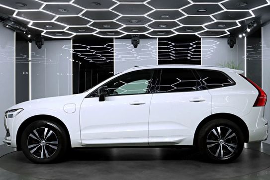 Volvo XC60 T8 AWD Plug-In Hybrid Momentum aut