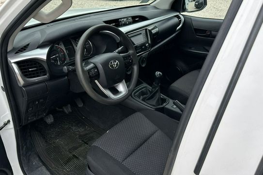 Toyota HiLux Double Cab DLX 4x4