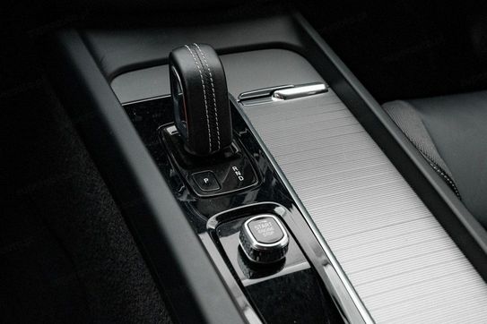 Volvo XC60 B4 B Plus Dark