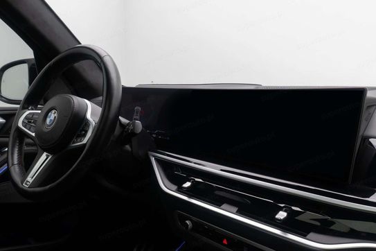 BMW X7 M60i xDrive