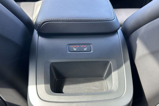 Volvo XC60 B4 D AWD Plus Dark