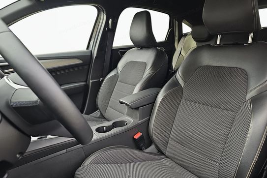 Renault Arkana 1.6 E-TECH Techno MMT