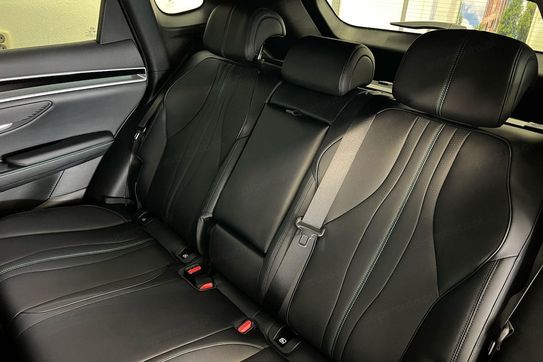 BYD Seal U DM-i Design AWD