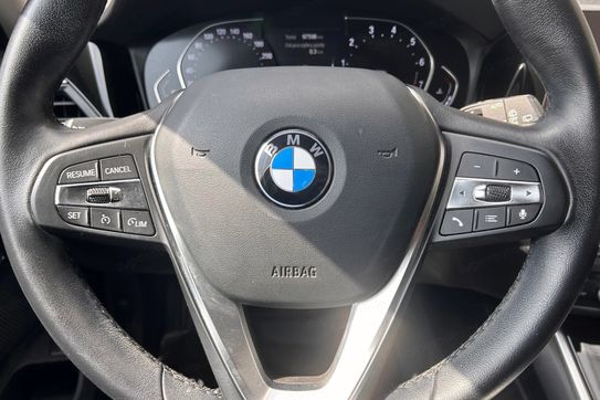 BMW Seria 3 330i xDrive Sport Line aut