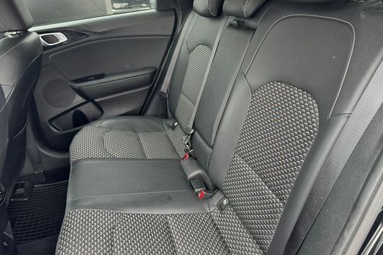 Kia Ceed 1.5 t-Gdi Tribute Dct