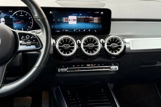 Mercedes GLB 200
