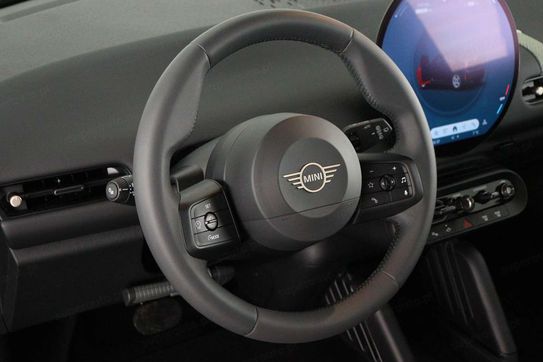 Mini Mini Cooper E Linia Essential