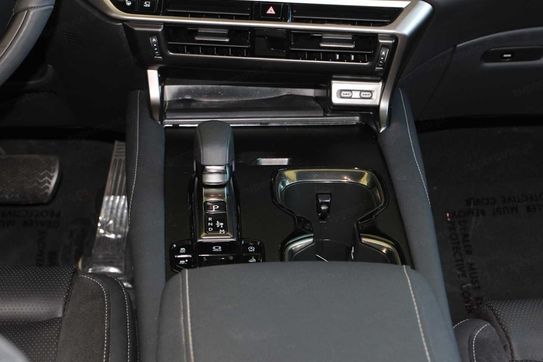 Lexus RX 450h+ Omotenashi 2.5 Hybrid Plug-in