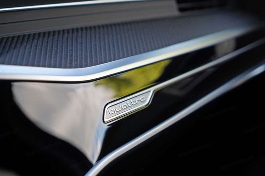 Audi A6 RS6 TFSI quattro Performance Avant