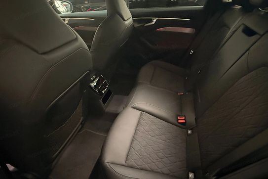 Audi A6 TDI quattro S line Avant