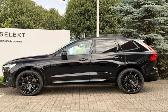 Volvo XC60 B5 B AWD Plus Black Edition