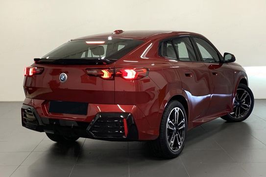 BMW iX2 eDrive20 M Sport