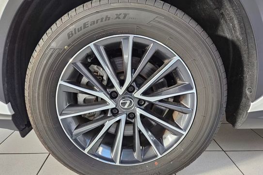 Lexus NX 350h Elegance 2.5 Hybrid