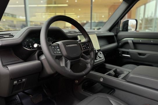 Land Rover Defender 110 Hardtop 3.0 D250 mHEV X-Dynamic
