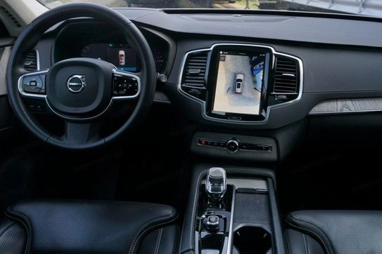 Volvo XC90 T8 AWD Plug-In Hybrid Ultimate Dark 7os aut