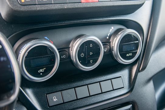 Iveco Daily 35S18 Hi-Matic Autolaweta