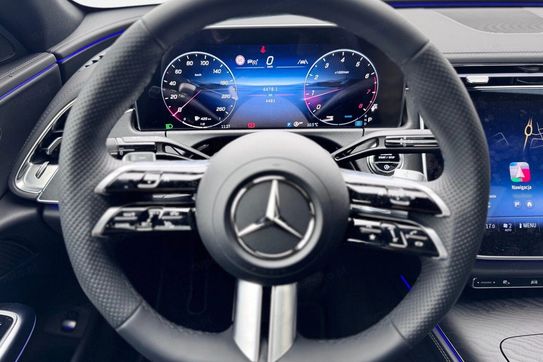 Mercedes Klasa E 200 4MATIC AMG Line