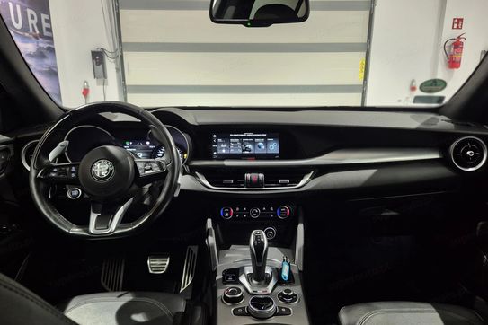 Alfa Romeo Stelvio 2.0 Turbo Veloce Q4 aut
