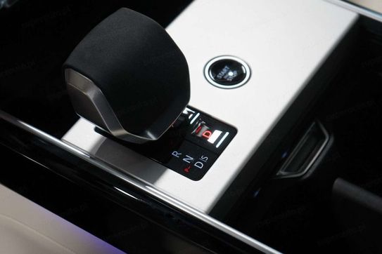 Land Rover Range Rover D350 LWB Autobiography