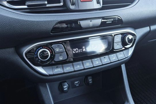 Hyundai i30 1.5 T-GDI Smart