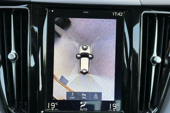 Volvo XC60 D4 Momentum Pro aut