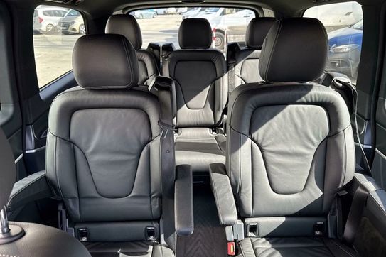 Mercedes EQV 300