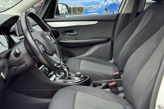 BMW Seria 2 216d aut