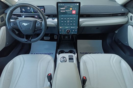 Ford Mustang Mach-E 98KWH Awd