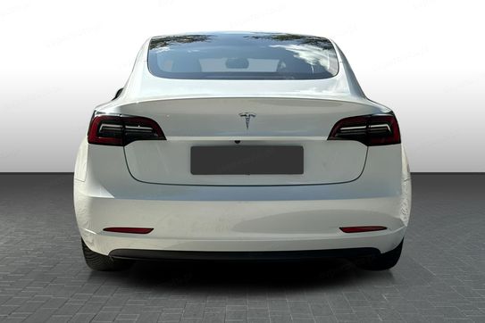 Tesla Model 3 RWD