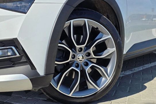 Skoda Superb 2.0 TDI 4x4 Scout DSG