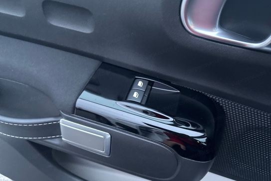 Citroen C3 Shine 1.2 PureTech EAT6