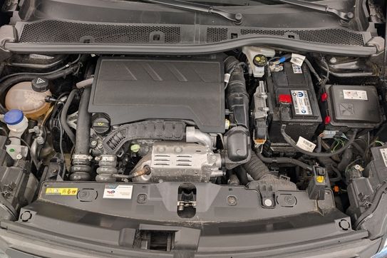 Peugeot 2008 ALLURE 1.2 PureTech