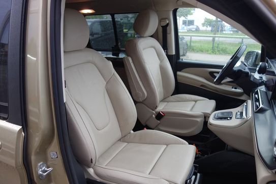 Mercedes V Klasa V 300 d 4-Matic 9G-Tronic Marco Polo