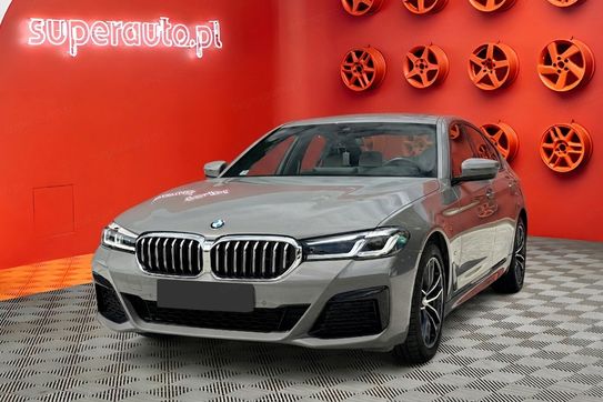 BMW Seria 5 520d xDrive M Sport