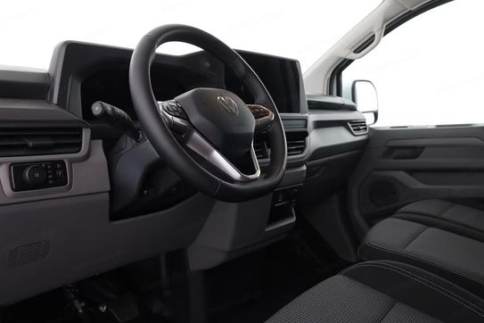 Volkswagen Transporter L2H1 AT8