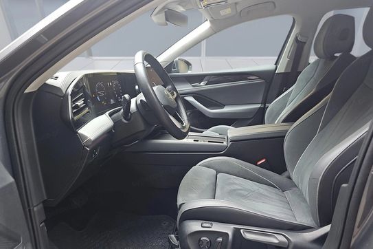 Volkswagen Passat 1.5 TSI  DSG