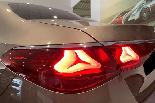 Mercedes Klasa E 220 d 4-Matic AMG