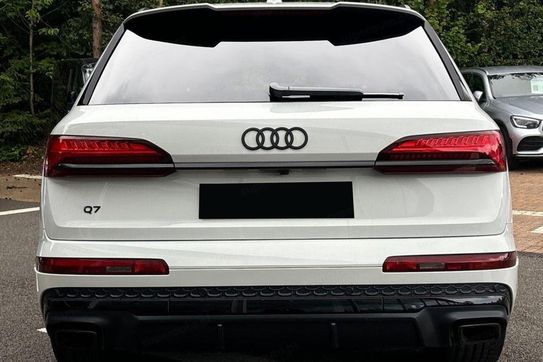 Audi Q7 55 TFSI e quattro S Line