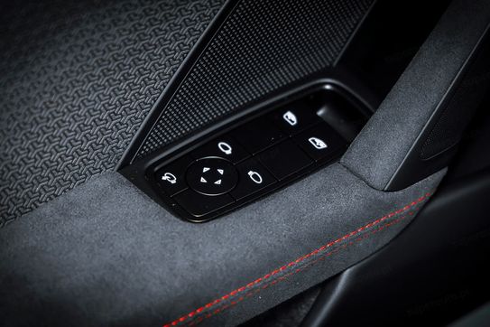 Porsche 911 Carrera 4 GTS