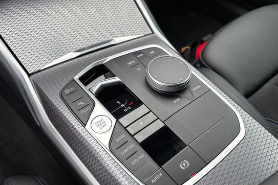 BMW Seria 3 318i M Sport