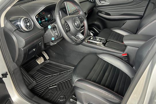 MG HS 1.5 T-GDI Exclusive DCT