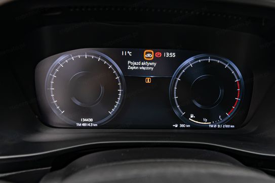 Volvo XC40 T3 Momentum Pro