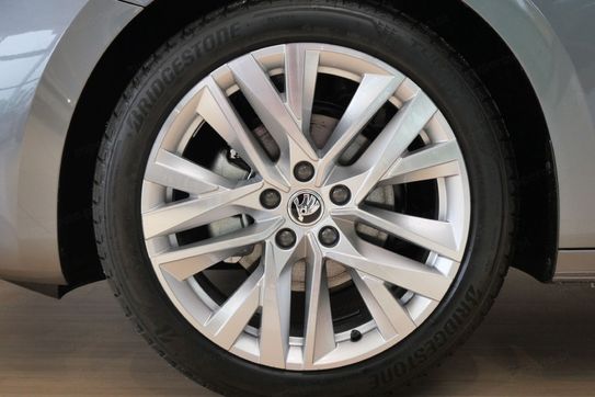 Skoda Octavia Edition 130 Selection 1.5 TSI mHEV DSG