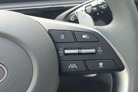 Hyundai Staria Kombi Luxury HEV AT