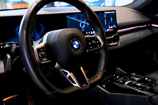 BMW Seria 5 520d xDrive M Sport