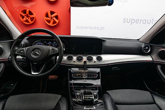 Mercedes Klasa E E 220 d 4-Matic Business Edition 9G-TRONIC