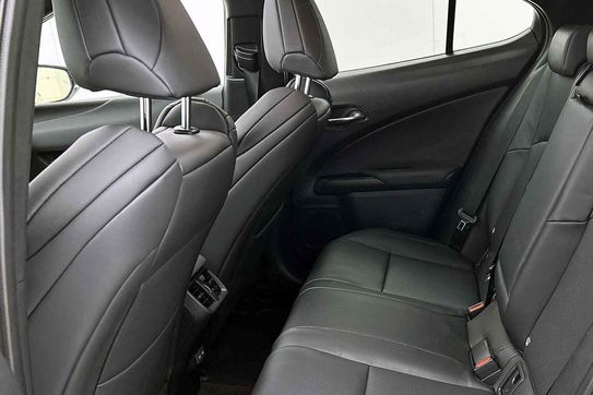 Lexus UX 300h F Sport 2.0 Hybrid Dynamic Force