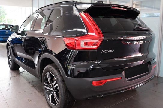 Volvo XC40 B3 Plus Dark